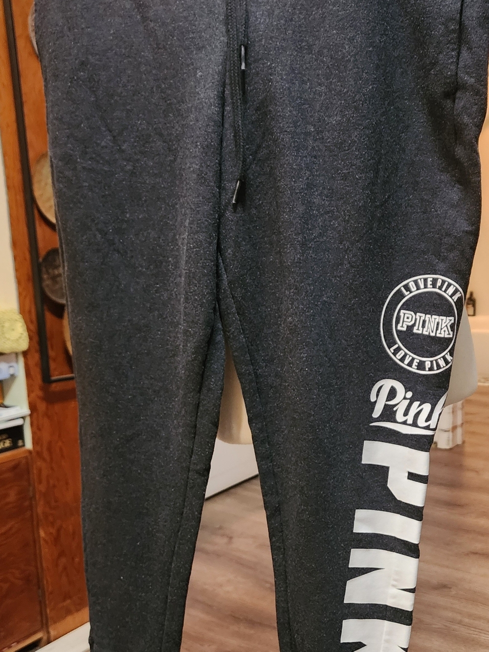 PINK Victoria's Secret Women's Dark Gray Logo Sweatpants Sz Lrg